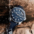 Mido Mido Ocean Star Red Bull Cliff Diving M026.430.17.041.00  — детали корпуса и тканевый