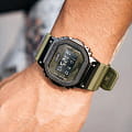 Casio Casio G-Shock GM-5600B-3 лимитированной серии, наручные мужские часы фото под углом
