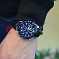 Casio Casio Edifice EFR-557BL-2A мужские часы синий циферблат на запястье