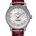 Breitling Breitling Navitimer Automatic 35 A17395211A1P1  A17395211A1P1 механические женские часы перламутровый циферблат, браслет кожаный — вид спереди