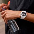 Casio Casio G-Shock DW-H5600-7DR (DW-H5600-7) , наручные мужские часы фото под углом