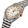 Breitling Breitling Chronomat 32 U77310591A1U1 , наручные женские часы фото под углом