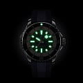 Breitling Breitling Superocean Automatic 46 A17378E71C1S1 , наручные мужские часы фото под углом