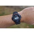Casio Casio G-Shock DW-6900U-1DR  наручные мужские часы фото под углом.