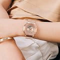 Casio Casio G-Shock GM-S2100PG-4ADR (GM-S2100PG-4A) электронные женские часы часы крупный план золотой циферблата