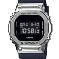 Casio Casio G-Shock GM-5600-1 GM GM-5600-1ER электронные мужские часы  черный циферблат, браслет полимер — вид спереди