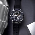 Casio GST-B300-1A мужские часы застежка крупным планом
