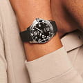 Longines Longines HydroConquest L3.780.4.56.9 механические мужские часы часы, крупный план черный циферблат