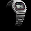Casio MRG-B5000D-1DR мужские часы застежка крупным планом