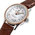 Breitling Breitling Navitimer Automatic 35 U17395211A1P2 , наручные женские часы фото под углом