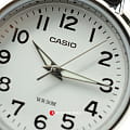 Casio Casio Collection LTP-1303PL-7B женские часы белый циферблат на запястье