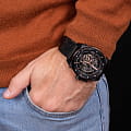 Wainer Wainer Iconic WA.25988-B  швейцарские мужские часы на браслете нержавеющая сталь с pvd-покрытием боковой вид
