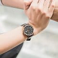 Casio MTP-1384L-1A мужские часы застежка крупным планом
