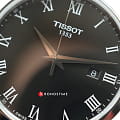 Tissot T1294101105300 наручные мужские часы застежка крупным планом