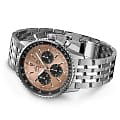 Breitling Breitling Navitimer B01 Chronograph 43 AB0138241K1A1 механические мужские часы часы крупный план золотой циферблата