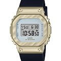 Casio Casio G-Shock GM-S5600BC-1DR (GM-S5600BC-1) GM GM-S5600BC-1 электронные женские часы  циферблат, браслет пластик — вид спереди